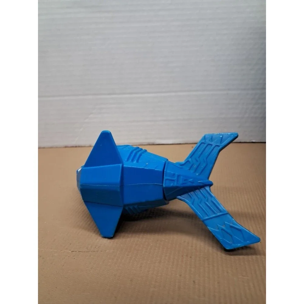 Vintage 1996 Wendy's Shark Vapor Wave Squirt Toy  Play Water Gun Squirter EUC